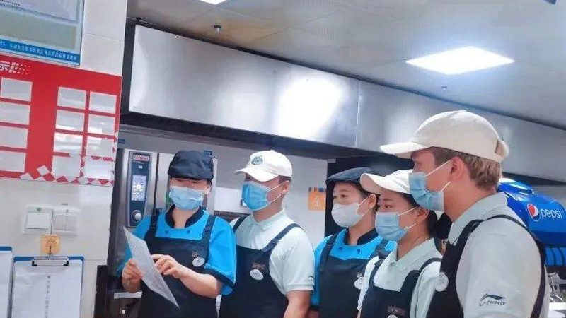 糖果包装机：揭秘糖果包装机批发价格背后的秘密